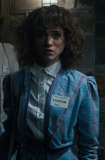 Barb and Nancy•  Stranger things tv, Nancy wheeler stranger