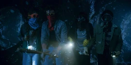 Ep9-Steve, Mike, Lucas and Max at the tunnels