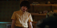 Stranger-Things-season-3-screenshots-Chapter-2-The-Mall-Rats-032