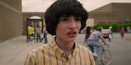 Stranger-Things-season-3-screenshots-Chapter-2-The-Mall-Rats-103