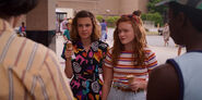 Stranger-Things-season-3-screenshots-Chapter-2-The-Mall-Rats-095