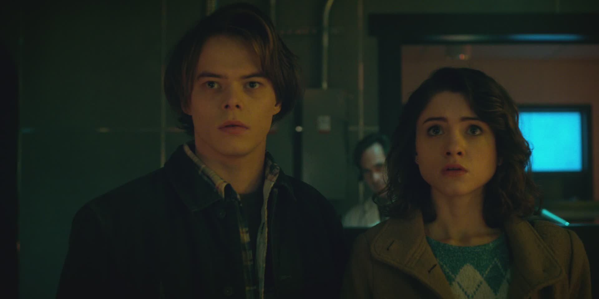 Stranger Things Fans Lament Jonathan's Minimized Role: He's