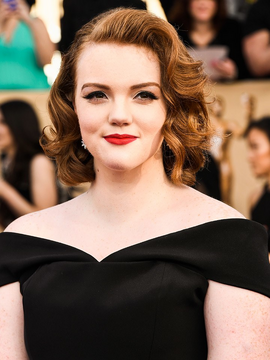 Stranger Things' Actress Shannon Purser Works at Movie Theater