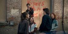 Stranger Things 1x06 – Nancy slaps Steve