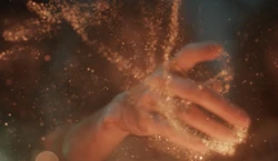 Nancy manipulates the gold particles