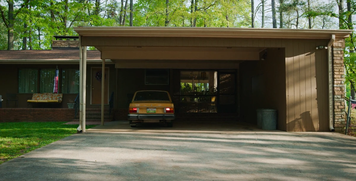Henderson House Stranger Things Wiki Fandom