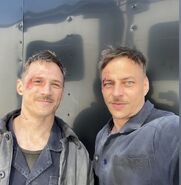 Tom Wlaschiha with his stunt-double