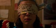 S3E5-El blindfolded