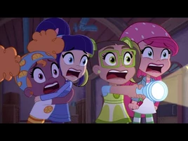 Fright Fall Song!🍓 Berry in the Big City 🍓 Strawberry Shortcake 🍓 Sing Along Videos