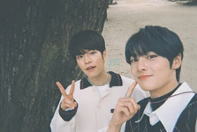 Seungmin I.N deokhutour Twitter 201210 (1).jpg (474 KB) @deokhutour Dec. 10, 2020