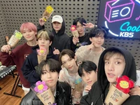 @btob.kiss.the.radio Oct. 13