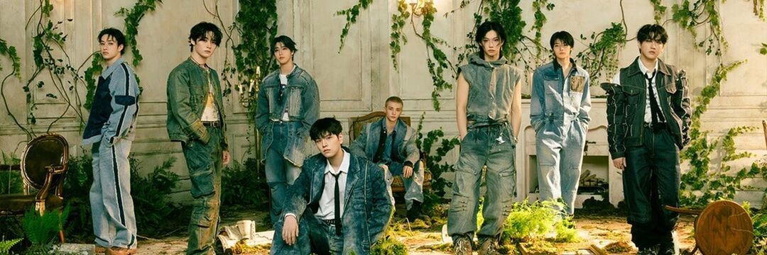 Stray Kids 3rd Mini Japanese Album - Hollow (Limited
