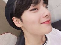 @realstraykids Aug. 24