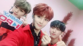 @_simplykpop Apr. 4, 2019