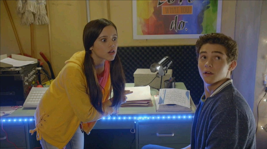 Stuck with Harley&rsquo;s Bethany | Stuck in the Middle Wikia | Fandom