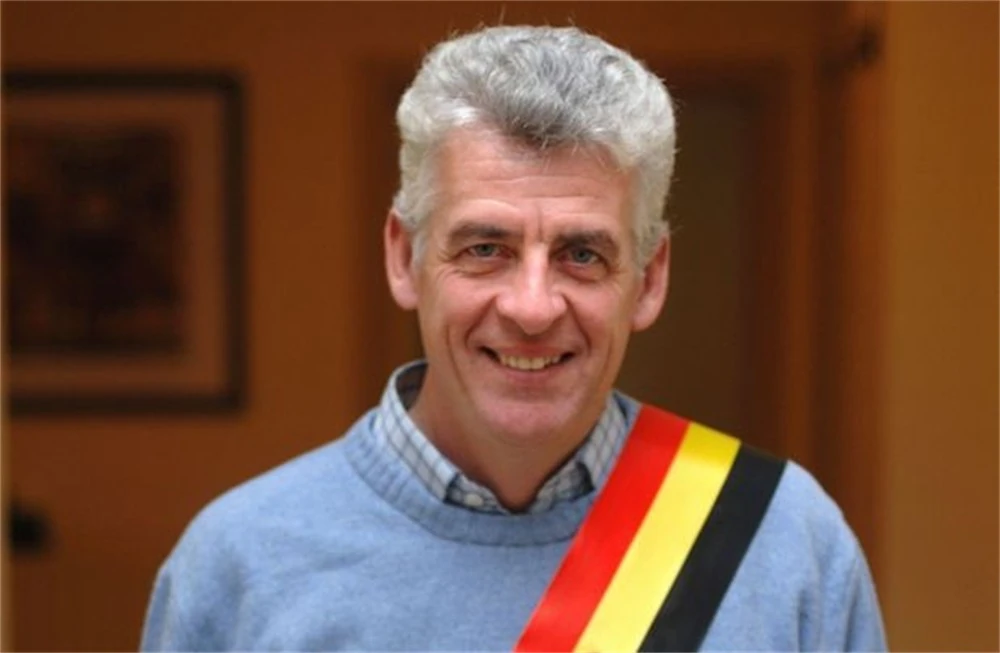 Walter De Donder Studio 100 Official Wiki Fandom