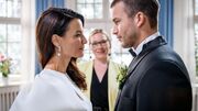 Tim und Nadja heiraten standesamtlich.