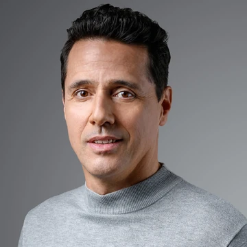 Markus Pfeiffer Sturm Der Liebe Wiki Fandom Born in 1987 at offut air force base of military parents, hallee started acting professionally at age 3 while her parents were stationed in pensacola fla. markus pfeiffer sturm der liebe wiki