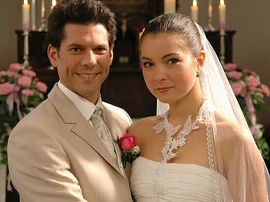 Laura und Alexander heiraten.