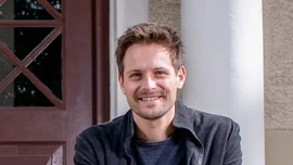 Philip Birnstiel als Massimo Foghetti
