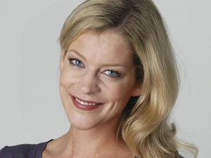 Johanna Bönninghaus als Lena Zastrow
