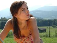 Folge 0001-01.jpg (39 KB) Nach einer großen Enttäuschung in der Liebe will die junge Confiseurin Laura in München neu anfangen.