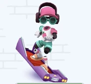 Frutti surfing on Cruiser