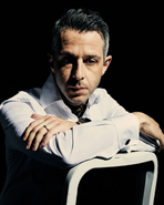 Jeremy Strong (2/6)