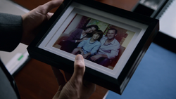are mike ross and harvey specter friends Young Mike & parents