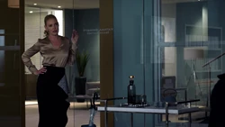 Katrina Bennett's Office (9x03)