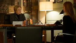 Donna convinces Faye to not interview Thomas