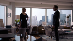 Harvey convinces  to stay