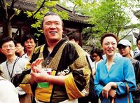 Kotonoumi engages with Chinese media in Shanghai (c. 2004)