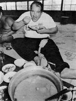 Kototenta eat chanko-nabe (c. 1985)