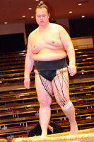 Manazuru prepares for his upcoming match (c. 2010)