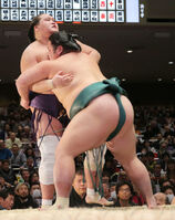 Nishikigi defeats future Yokozuna Terunofuji (c. 2020)