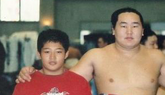 Endo with future yokozuna Asashoryu