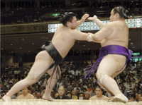 Satoyama pushes out and defeats Otsukasa (c. 2007)