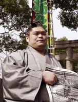 Tochinonada after promotion to Sekiwake (c. 2001)