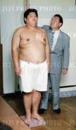 Surugatsukasa gets measured upon joining sumo (c. 1998)