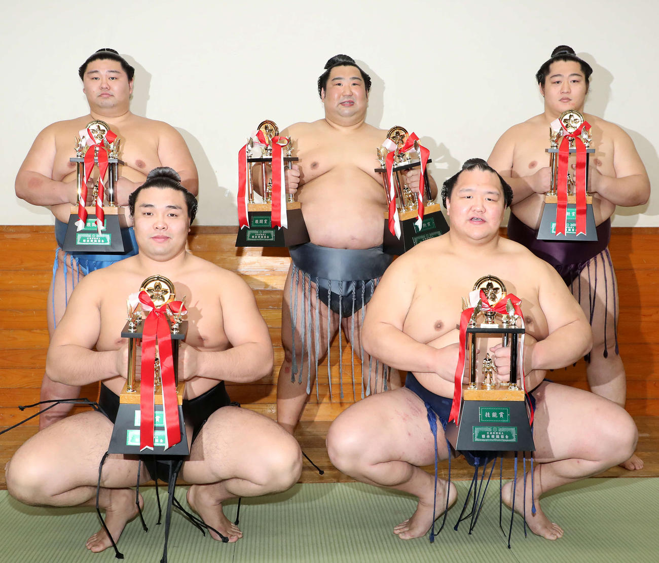 Sumo Wrestlers Face Off In Ceremonial Honozumo Tournament In Tokyo |  HuffPost The WorldPost
