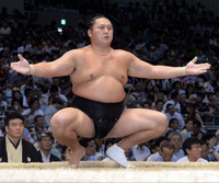 Kyokutenho prepares for his upcoming match (c. 2014)