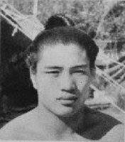 Wakabayama during his time as a juryo wrestler (c. 1966)