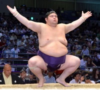 Akiseyama prepares for his upcoming match (c. 2014)