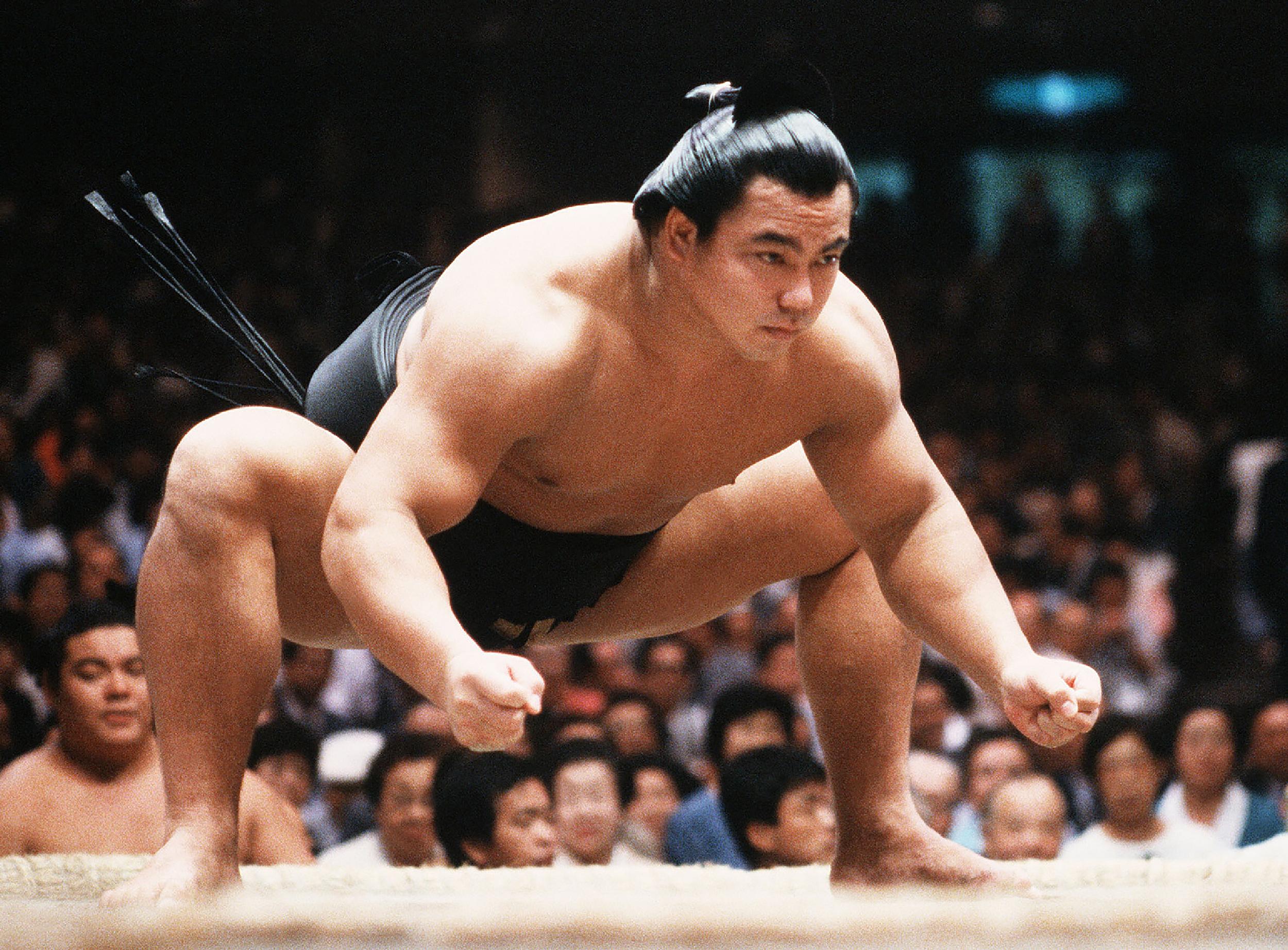 Sell me on one of your favorite rikishi : r/Sumo