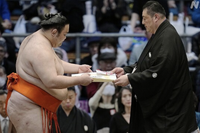 Mitoryu wins his second Juryo Yusho (c. 2024)