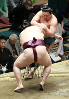 Tochimusashi defeats Tamashoho (c. 2024)