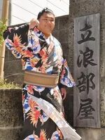Kiryuko celebrates promotion to Juryo (c. 2024)