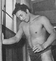 Tenchiyama practiced teppo (striking a wooden poll) at his stable