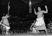 Tochinoumi's final dohyo-iri as Yokozuna (c. 1967)